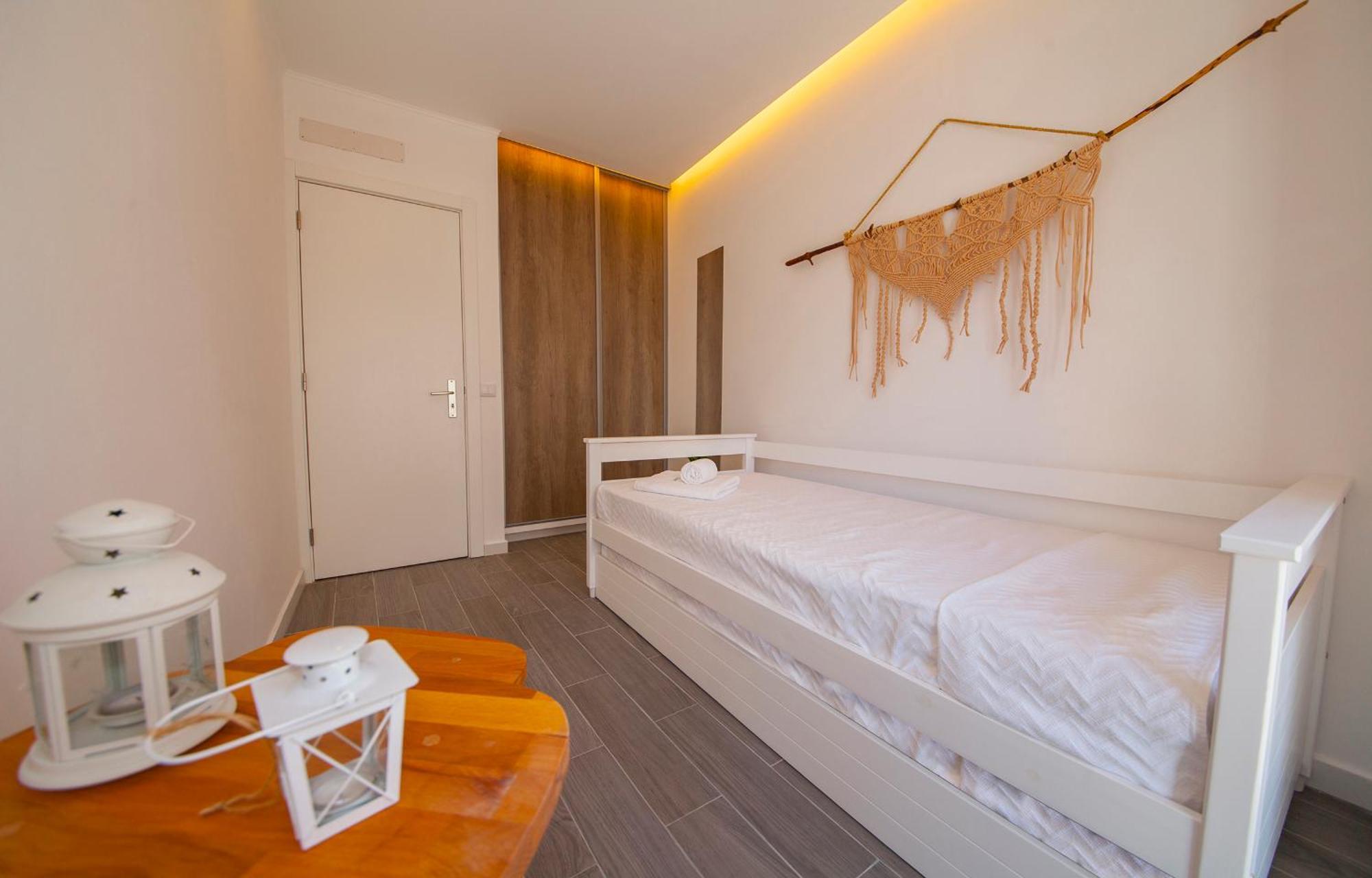 B38 - Tamar & Patio Apartment Lagos Bagian luar foto