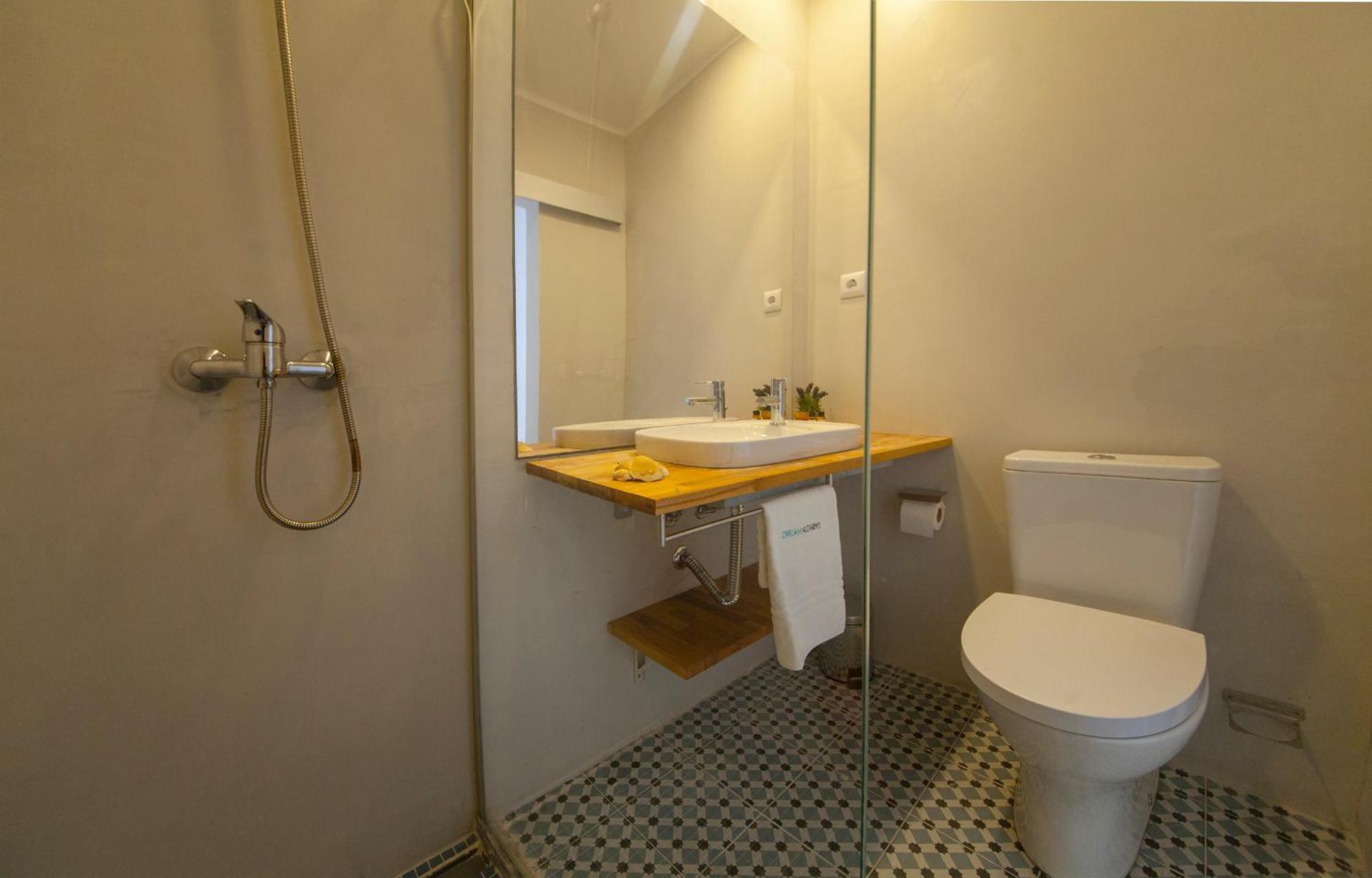 B38 - Tamar & Patio Apartment Lagos Bagian luar foto