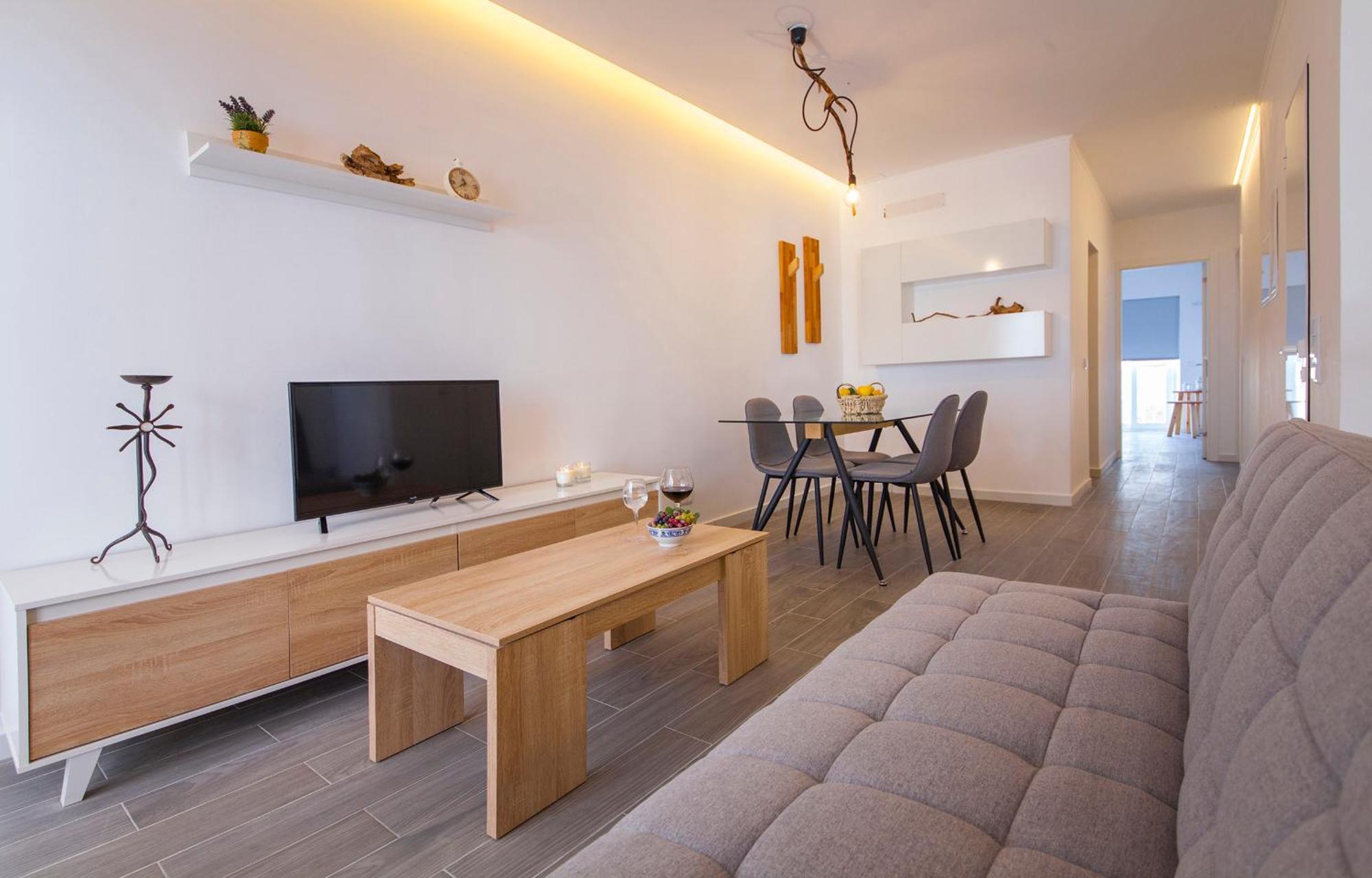 B38 - Tamar & Patio Apartment Lagos Bagian luar foto