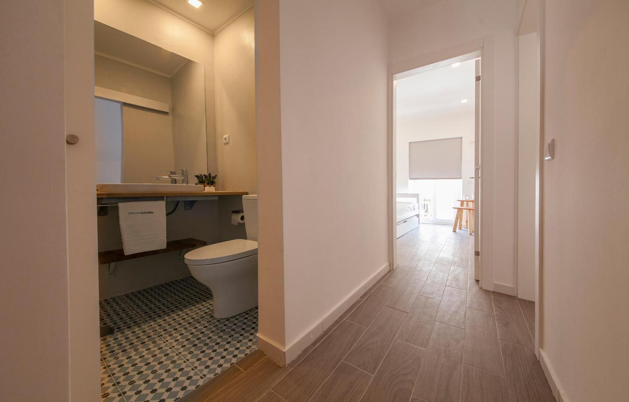 B38 - Tamar & Patio Apartment Lagos Bagian luar foto