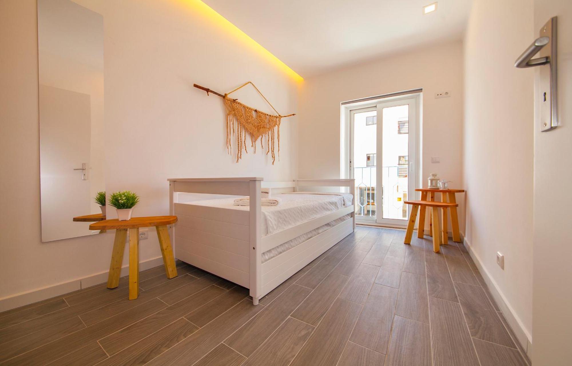 B38 - Tamar & Patio Apartment Lagos Bagian luar foto